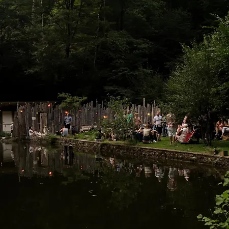 Panzió Waldschlucht *